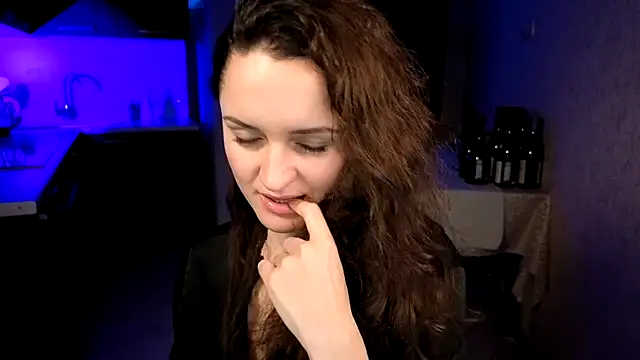 Cerann1 Adlı Modelin Canlı XXX Sohbeti