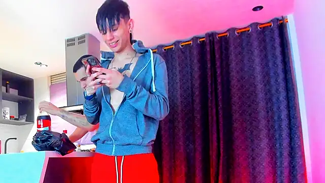 TheBatMansion élő XXX-chatje