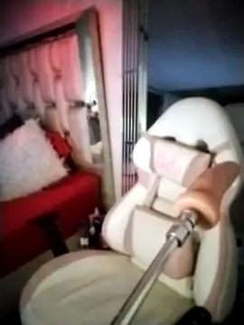 chelaqueen_'s Live XXX Chat