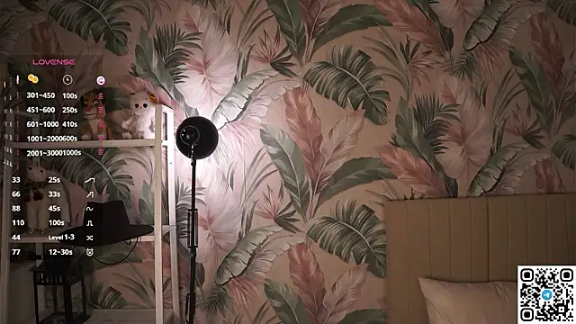 MarlinVarian's Live XXX Chat