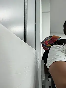 Chat +18 de SAINTKRENT ao vivo