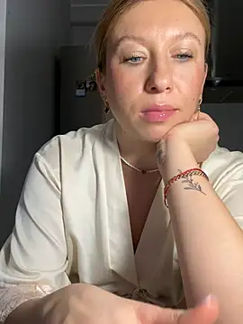 Kittie_Valentine: απευθείας συνομιλία ΧΧΧ