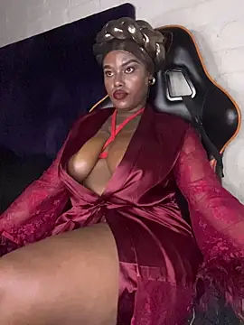 QUEEN_NOBUHLE_FEMDOM_777 라이브 XXX 채팅