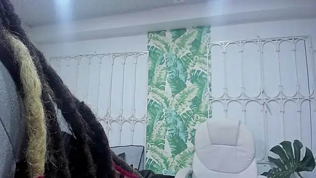 Chat +18 de _sharlotte777 ao vivo