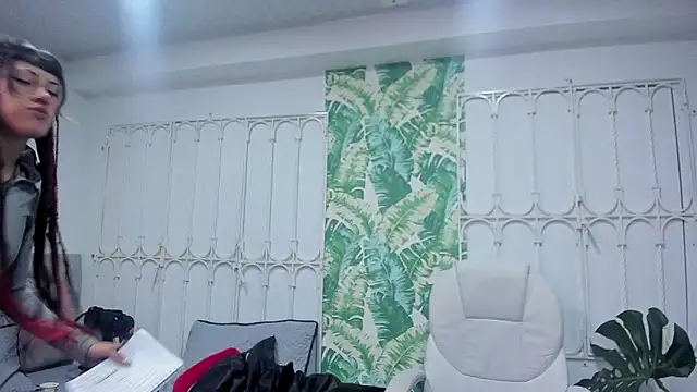 Chatroom XXX en direct de _sharlotte777