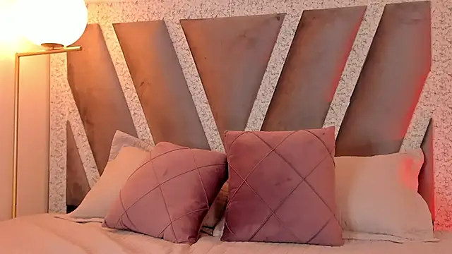 SophieeMills Obrolan Langsung XXX