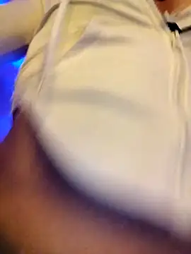 Chat +18 de Luna_Kitanna ao vivo