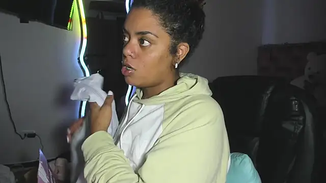 ladyrd1: онлайн-секс-чат