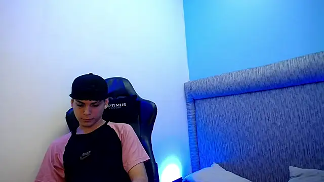 dilan_hott_: онлайн-секс-чат