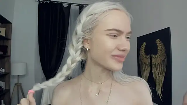 KristalCrowner Chat XXX live