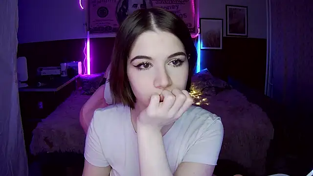 Онлайн чат XXX KrissCherri