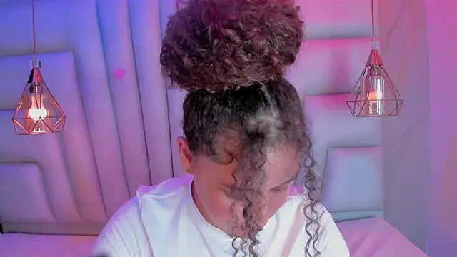 IrinaVoshh_: онлайн-секс-чат