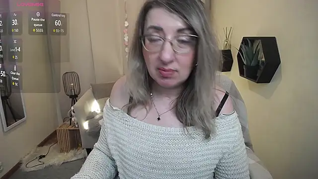 KKMimiKK Adlı Modelin Canlı XXX Sohbeti