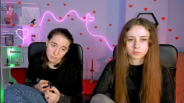 rebecca_smile Chat XXX in diretta