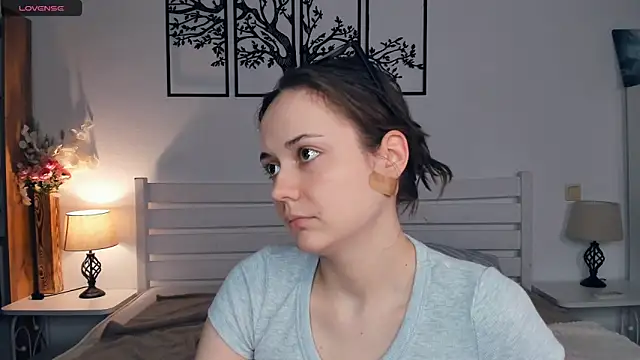 Chat +18 de MalvinaTrafford ao vivo