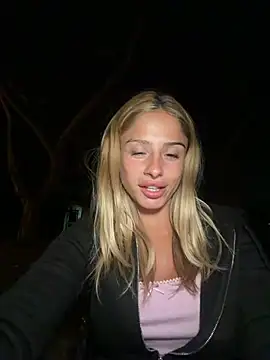 SophieVJ élő XXX-chatje