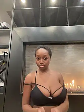 XXX chat uživo modela tia___fox