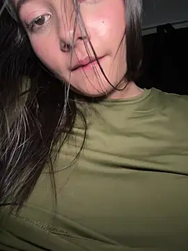 EmmiiGlow – Live XXX-chat