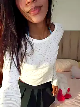 DAMMLEYLA Show in webcam