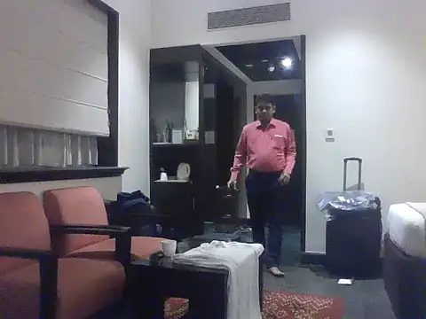 rarindam17's Live XXX Chat