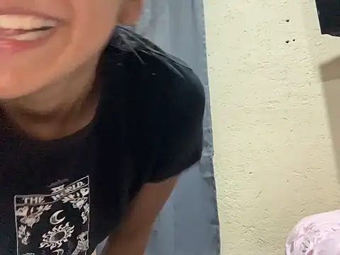 SinMoraaaa ওয়েবক্যাম শো