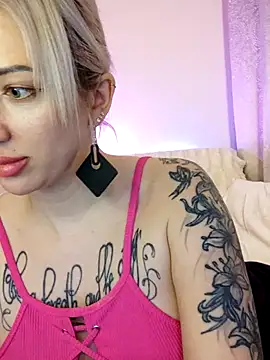 Gina-Lumara Webcam-Show