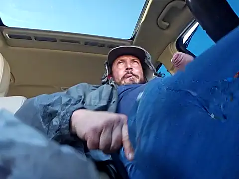 UncutHammer69 – Naživo XXX chat