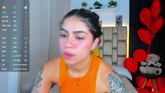 little_sophie18: απευθείας συνομιλία ΧΧΧ