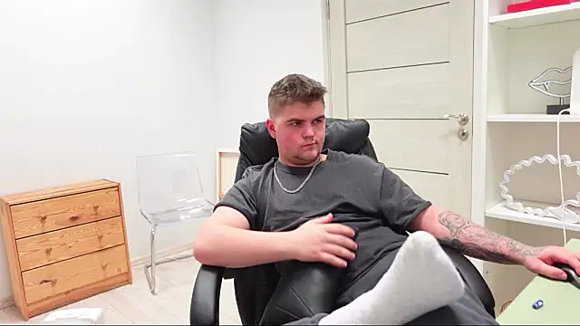 XXX chat uživo modela Jackson_Teele