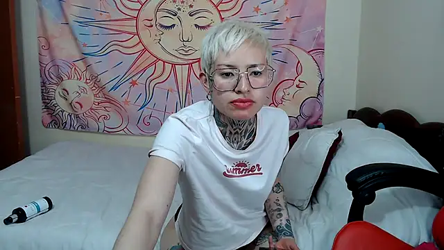 Chat XXX Live ArrangedFoot