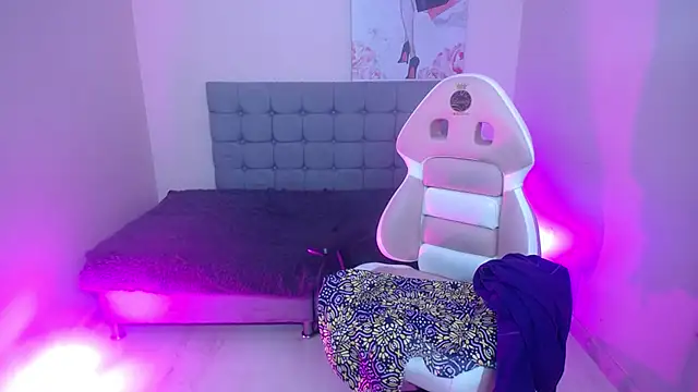 Ashley_benson_x webkamerás műsora