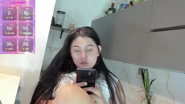 Chat +18 de NikkiBotero ao vivo