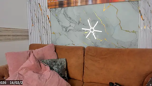 Онлайн чат XXX Thiana_Rogers