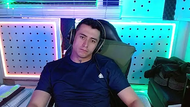 Chat +18 de Godofcumxxx ao vivo