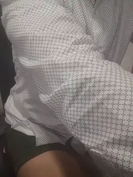 Chat +18 de latinmartin73 ao vivo