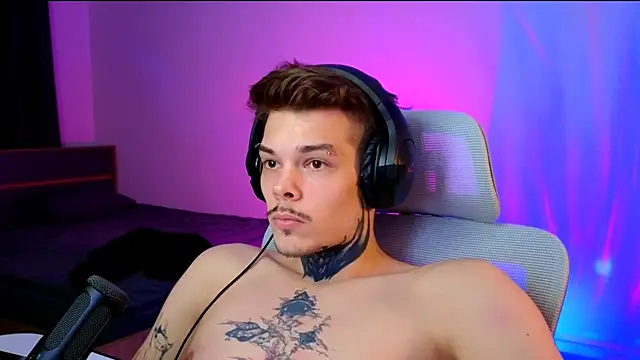 Živý XXX chat DENIS_HERE