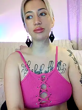 Gina-Lumaran Webbikameraesitys