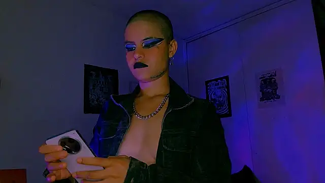 alex_one888 Chat XXX in diretta