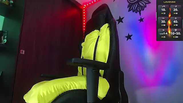 justincs Chat XXX in diretta