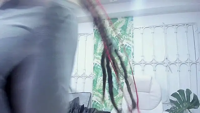 _sharlotte777のライブXXXチャット