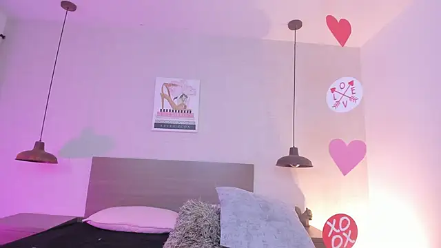 KatyrouseeのライブXXXチャット