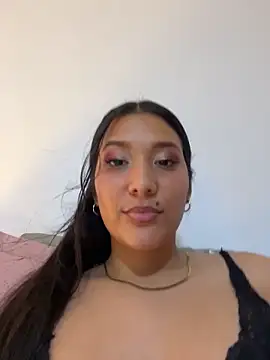 IsabellaJoness_のライブXXXチャット