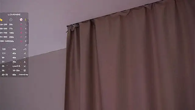 EffieHenriのライブXXXチャット