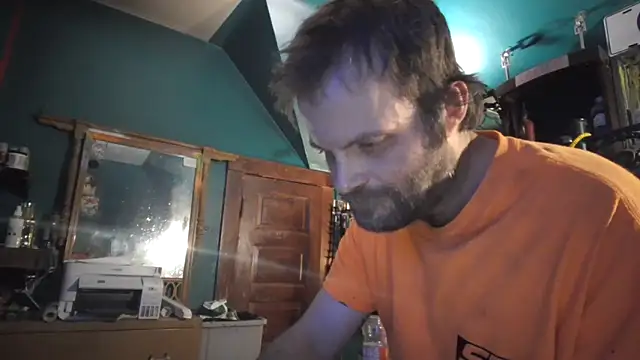 charactrzero Chat XXX in diretta