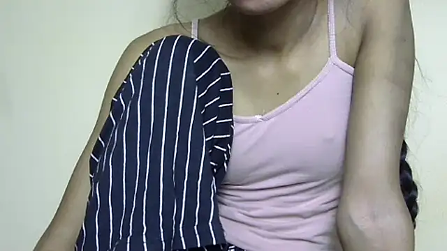 Anu_tiny লাইভ XXX চ্যাট