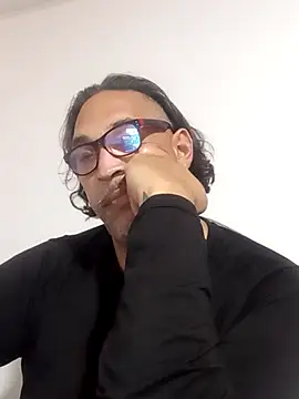 Czat XXX na żywo – Big_vittollo