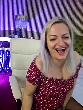 LadyTouch Chat XXX in diretta