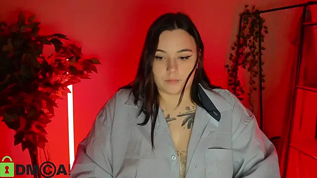 Mia_R0ss: απευθείας συνομιλία ΧΧΧ