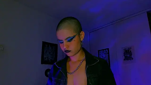 Czat XXX na żywo – alex_one888