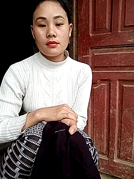 Ruaiuoi 网络视讯表演